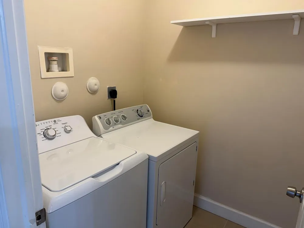 940 Doveplum Court Hollywood, FL 33019