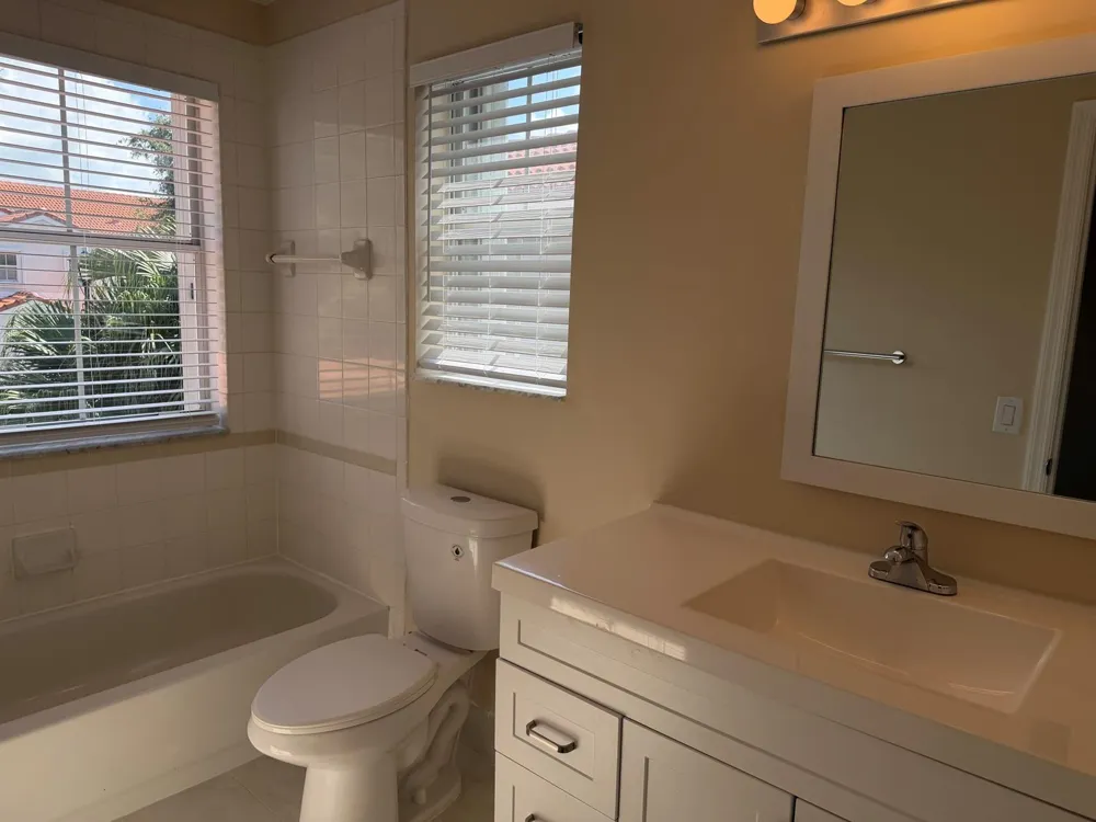 940 Doveplum Court Hollywood, FL 33019