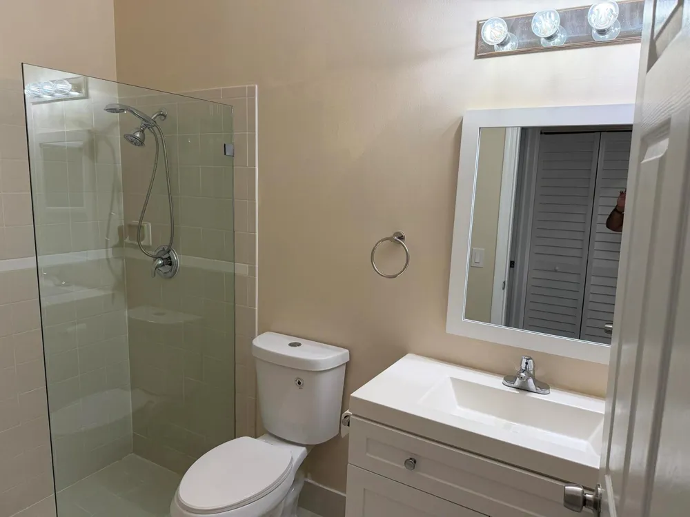 940 Doveplum Court Hollywood, FL 33019