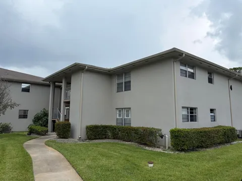4 Lake Vista Trail #205