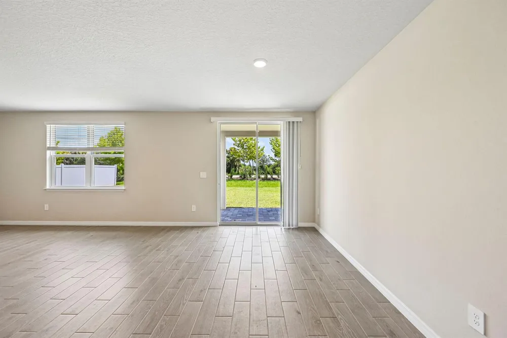 5437 Hampton Park Circle Vero Beach, FL 32966