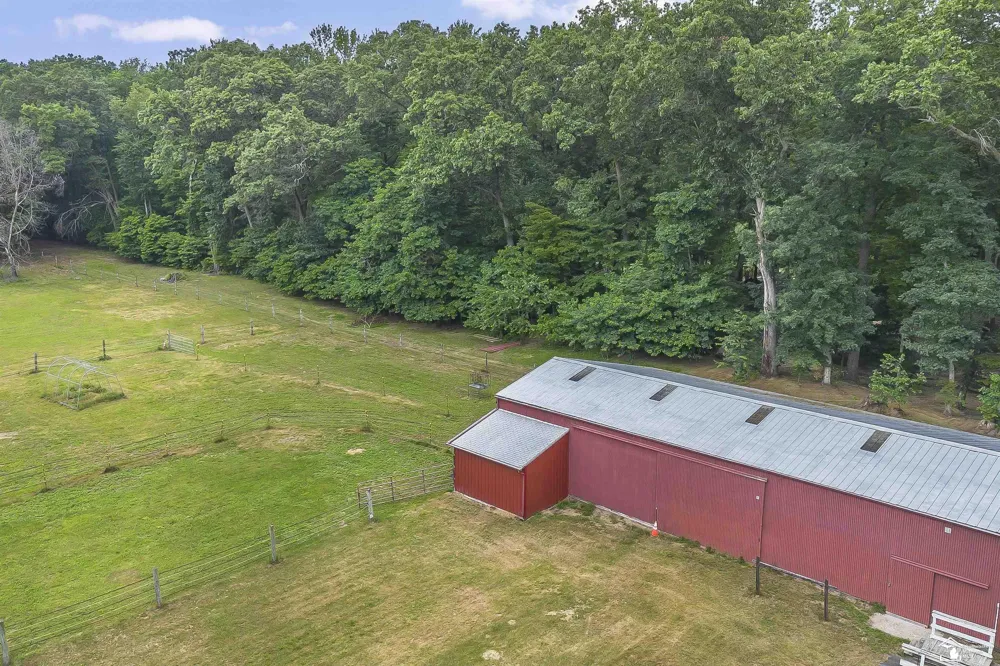 2600 Meanwell Road Petersburg City, MI 49270