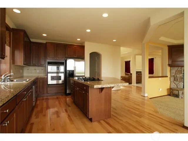 2471 34th Avenue NE Issaquah, WA 98029