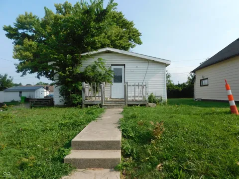 1002 Tuttle