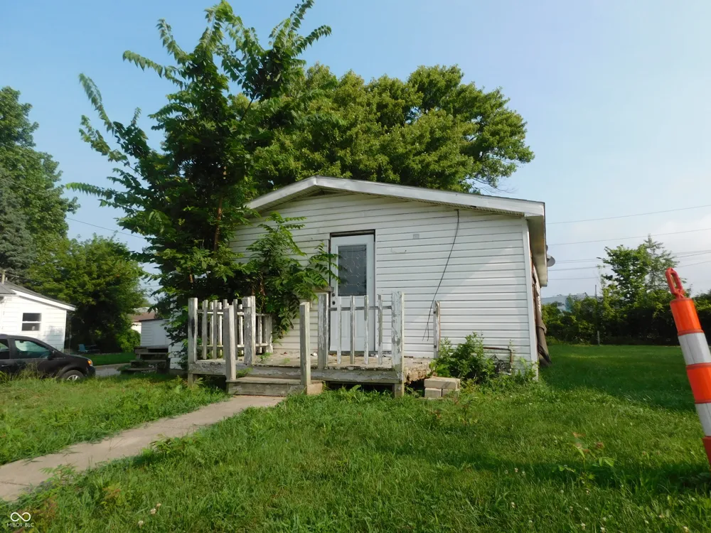 1002 Tuttle Crawfordsville, IN 47933