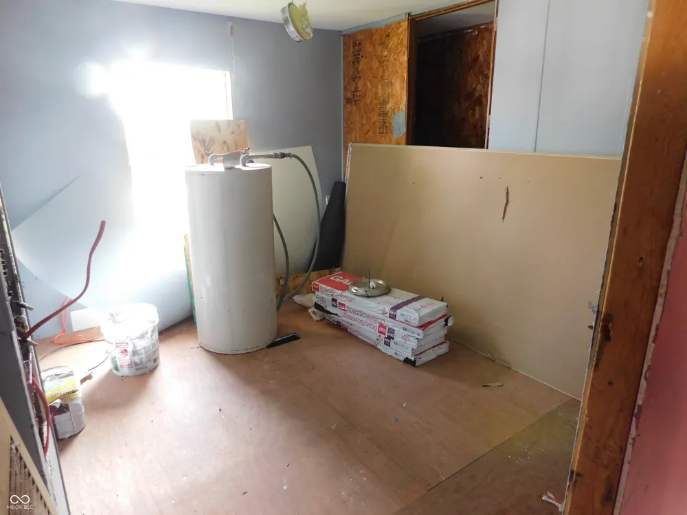 1002 Tuttle Crawfordsville, IN 47933