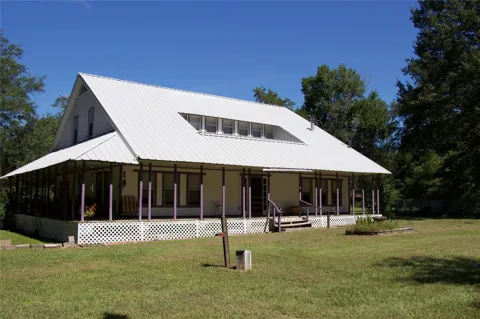 251 C Everitt Road