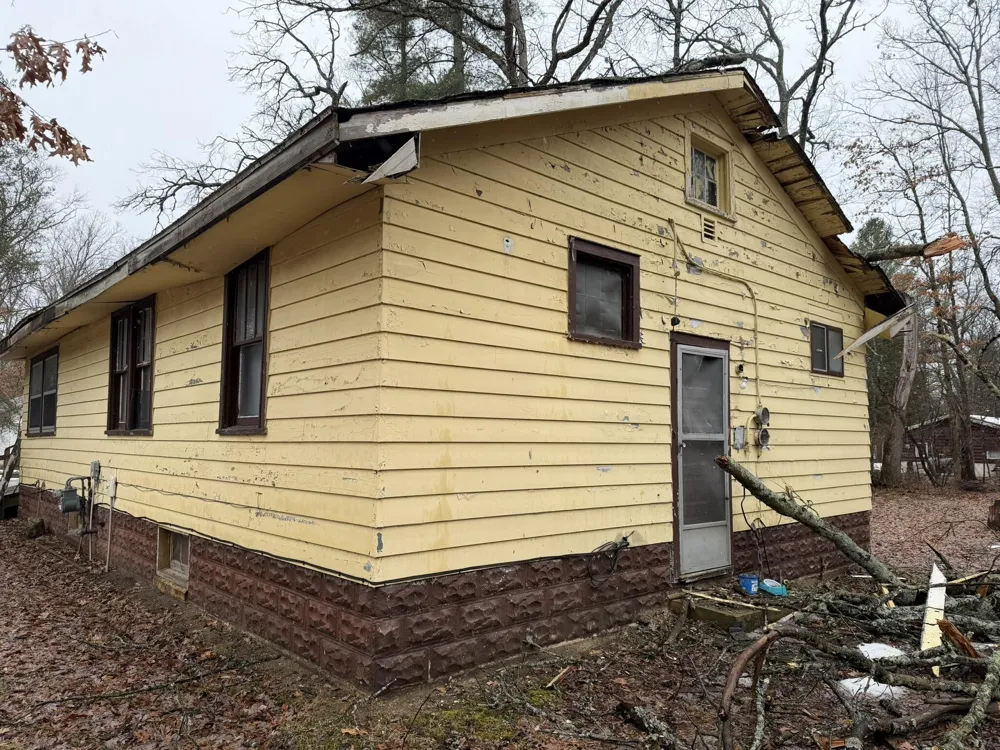 690 E Essex Drive Yates Township, MI 49642