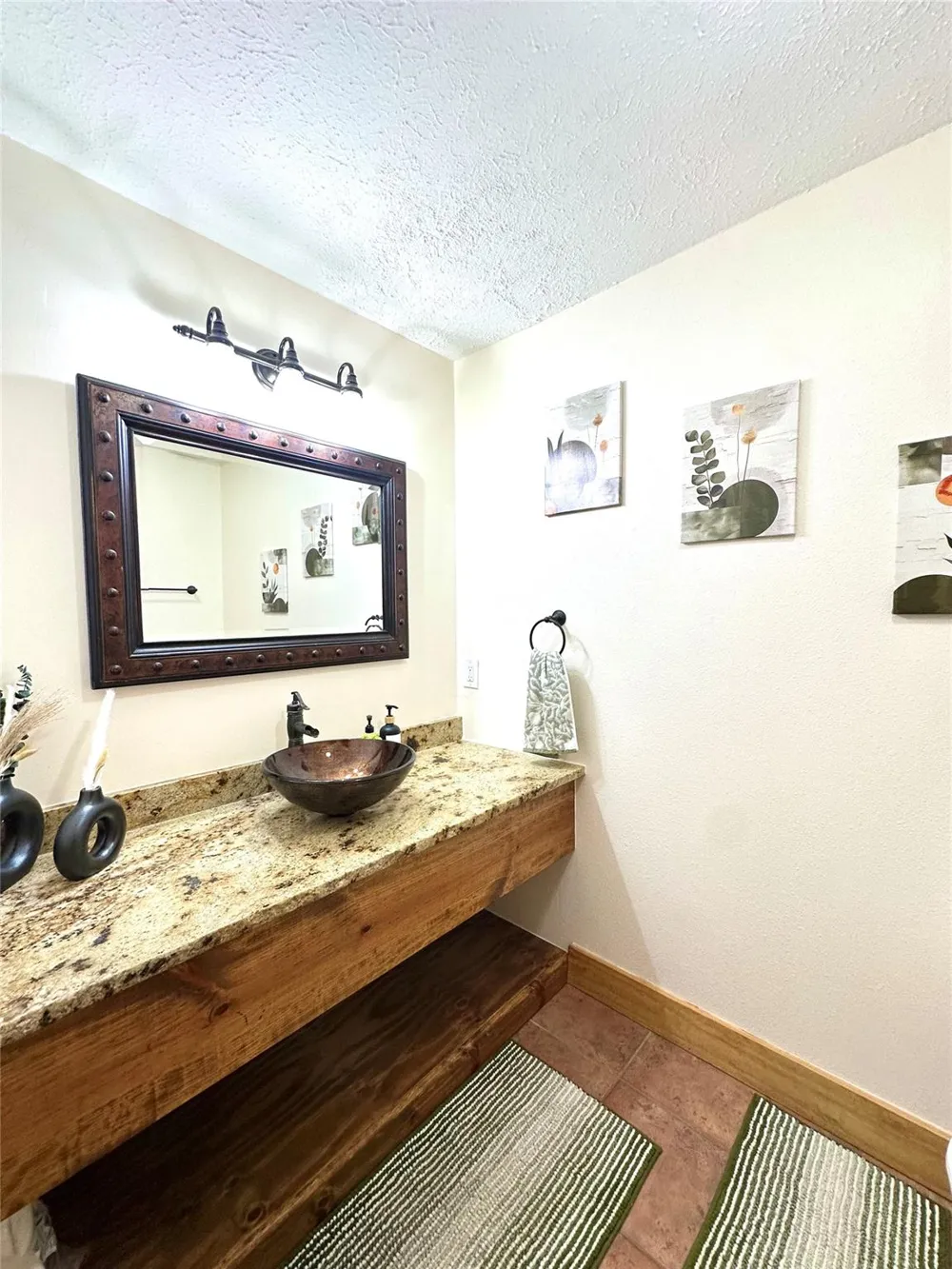 43 Lambert Concan, TX 78838