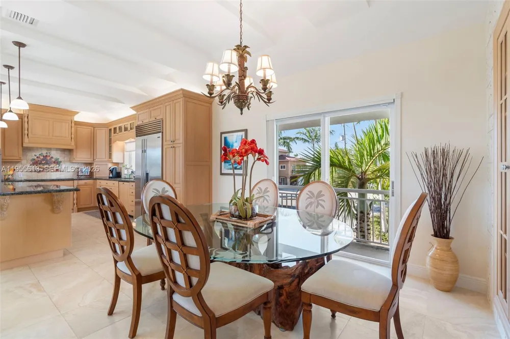 44 W Plaza Del Lago Lower Keys, FL 33036