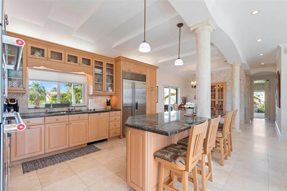 44 W Plaza Del Lago Lower Keys, FL 33036