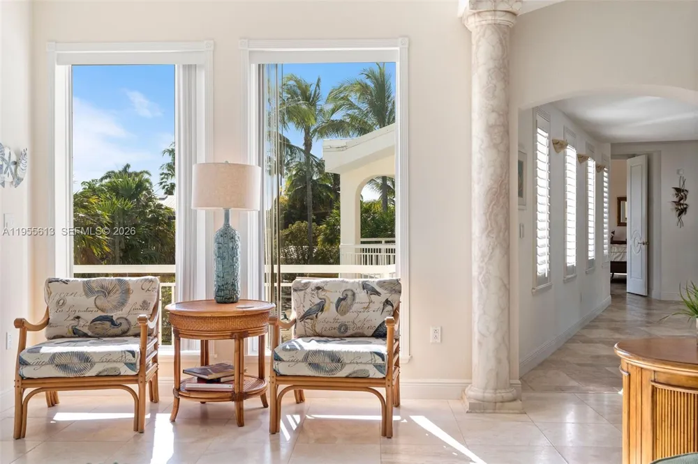 44 W Plaza Del Lago Lower Keys, FL 33036
