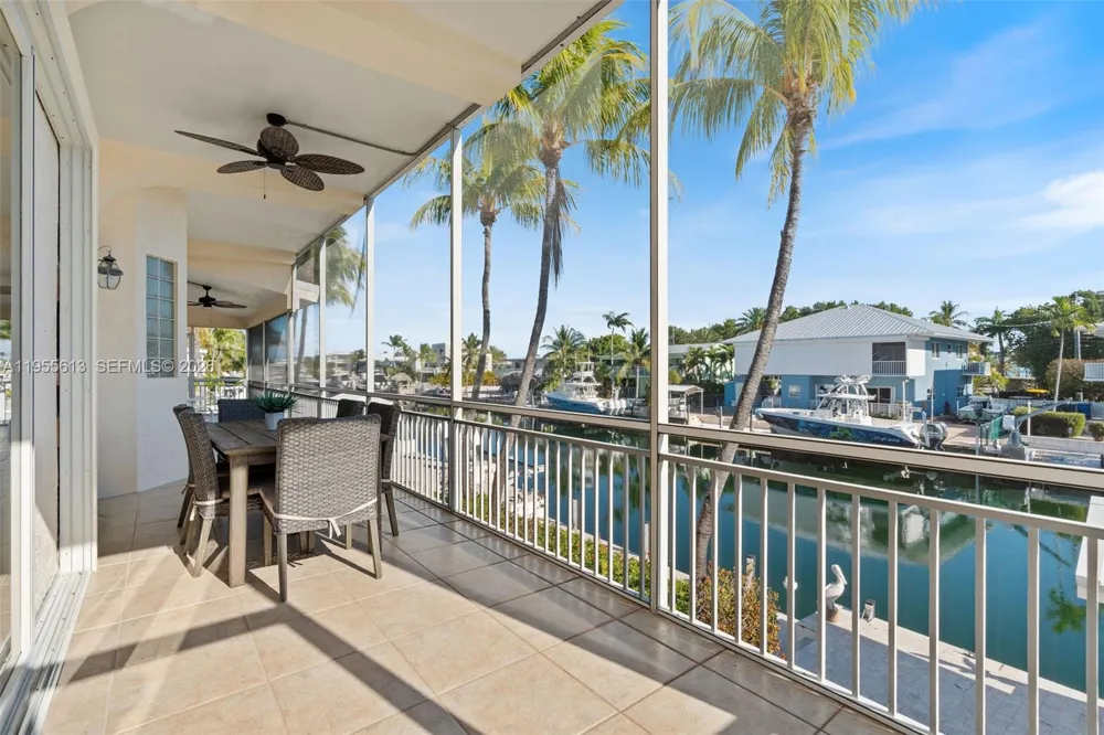 44 W Plaza Del Lago Lower Keys, FL 33036