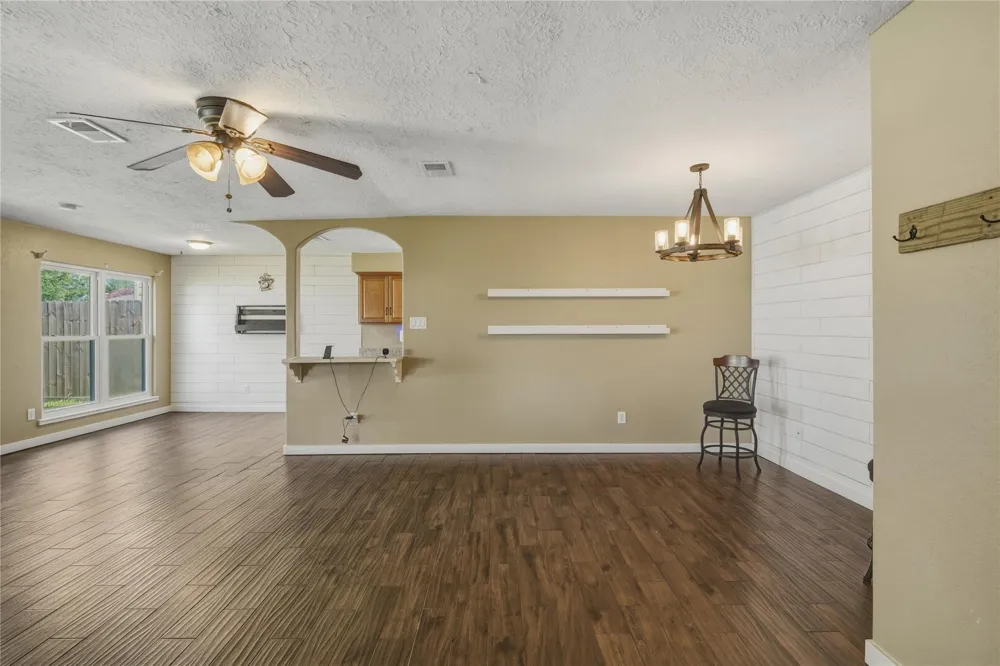17330 Herrnhut Drive Webster, TX 77598