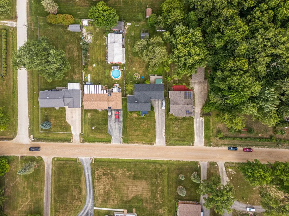 20061 Wilmot Road Belleville, MI 48111