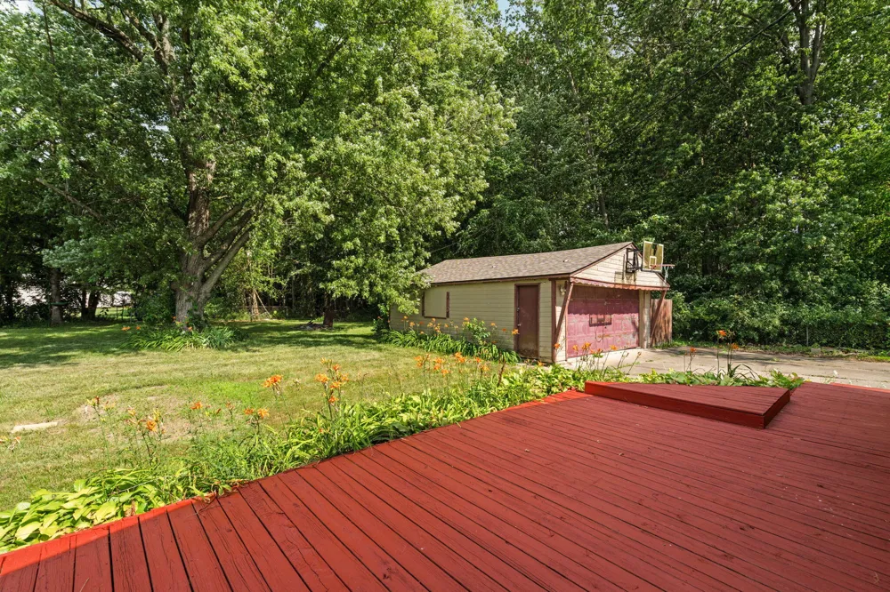 20061 Wilmot Road Belleville, MI 48111