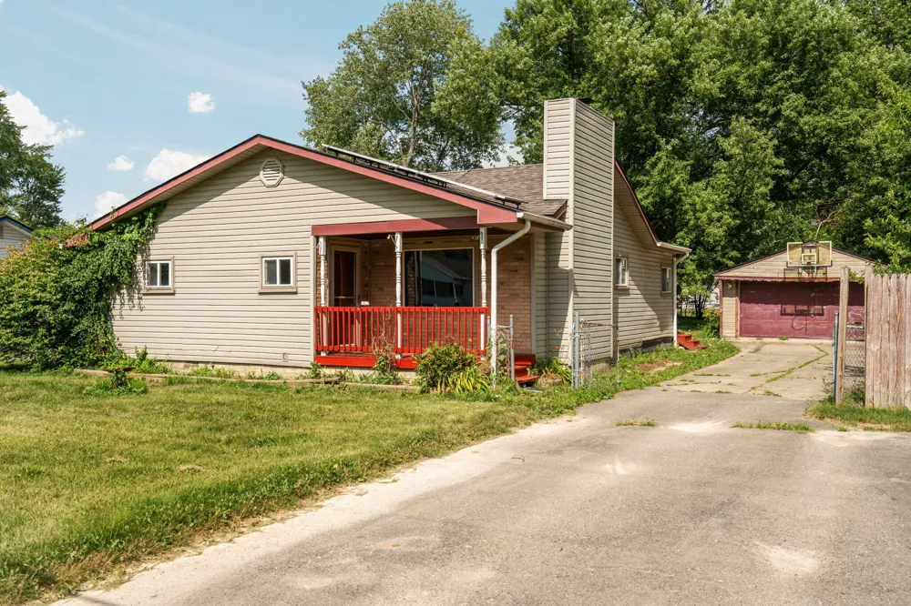 20061 Wilmot Road Belleville, MI 48111
