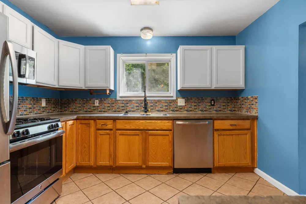20061 Wilmot Road Belleville, MI 48111