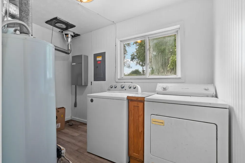 20061 Wilmot Road Belleville, MI 48111