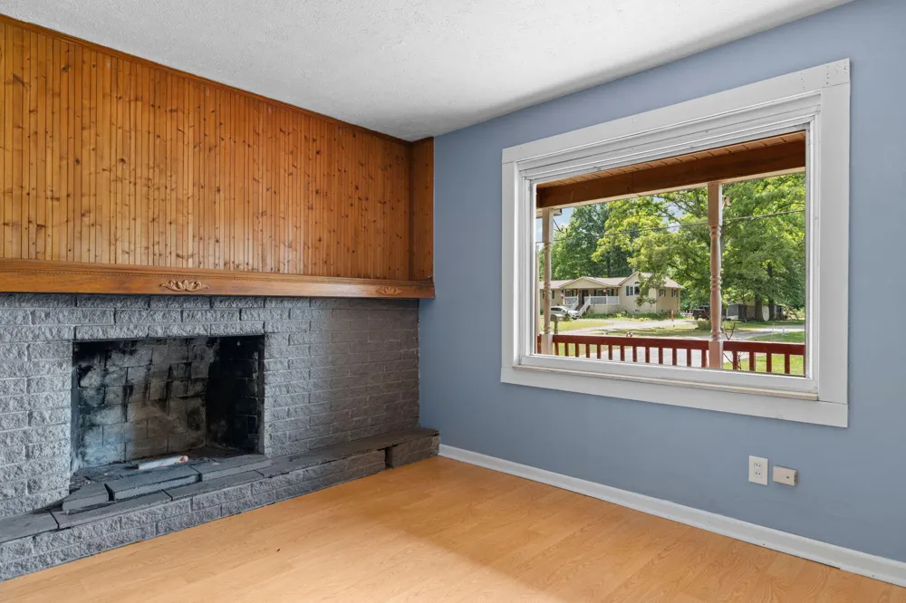 20061 Wilmot Road Belleville, MI 48111