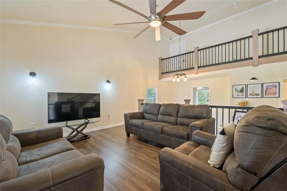 1925 Avenue L Santa Fe, TX 77510