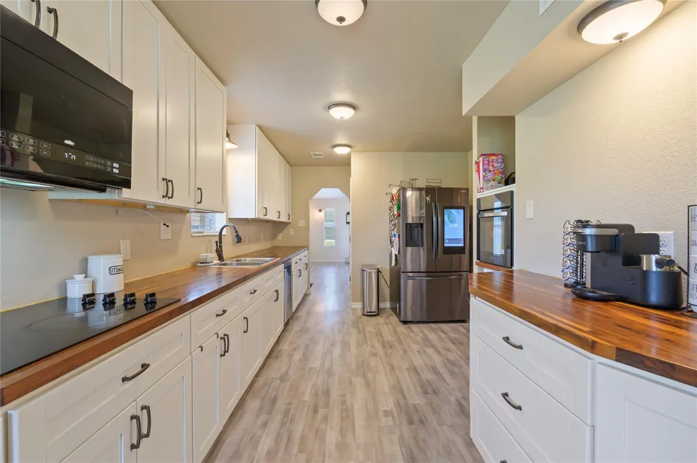 1925 Avenue L Santa Fe, TX 77510