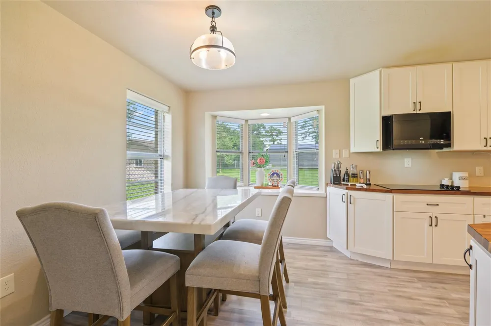 1925 Avenue L Santa Fe, TX 77510