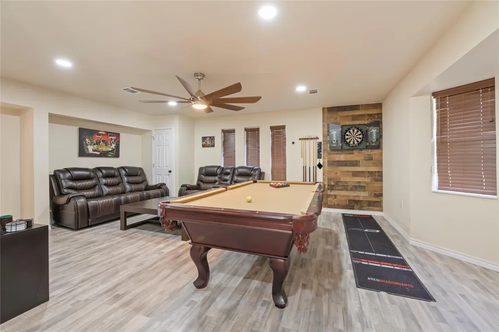 1925 Avenue L Santa Fe, TX 77510