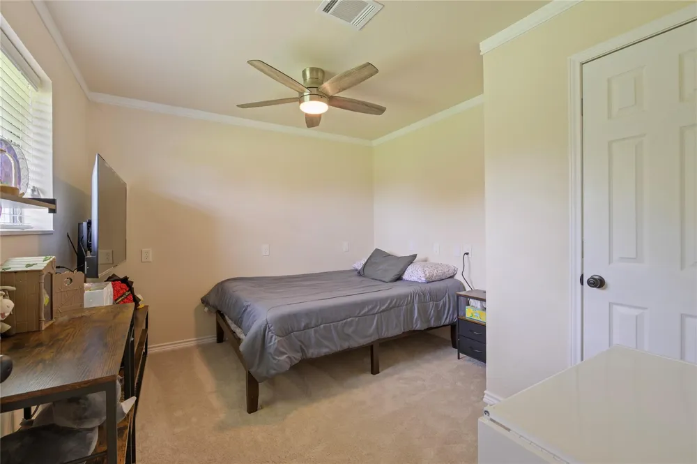 1925 Avenue L Santa Fe, TX 77510