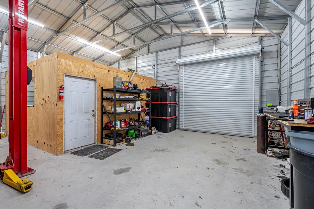 1925 Avenue L Santa Fe, TX 77510