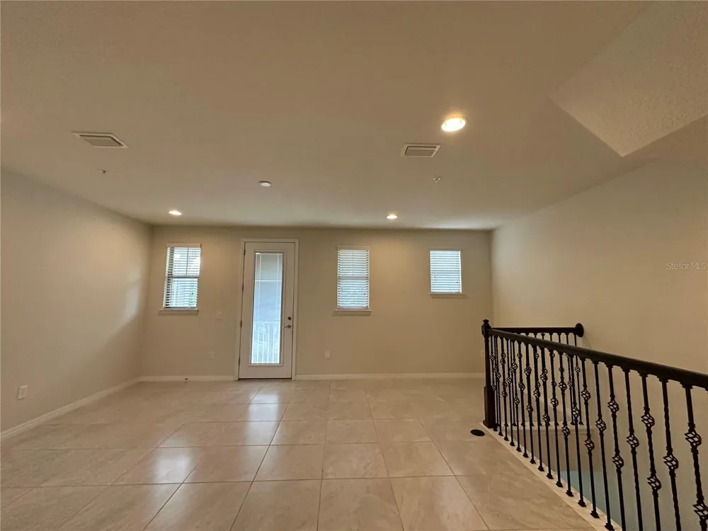 527 PIAZZA POINT Oviedo, FL 32765