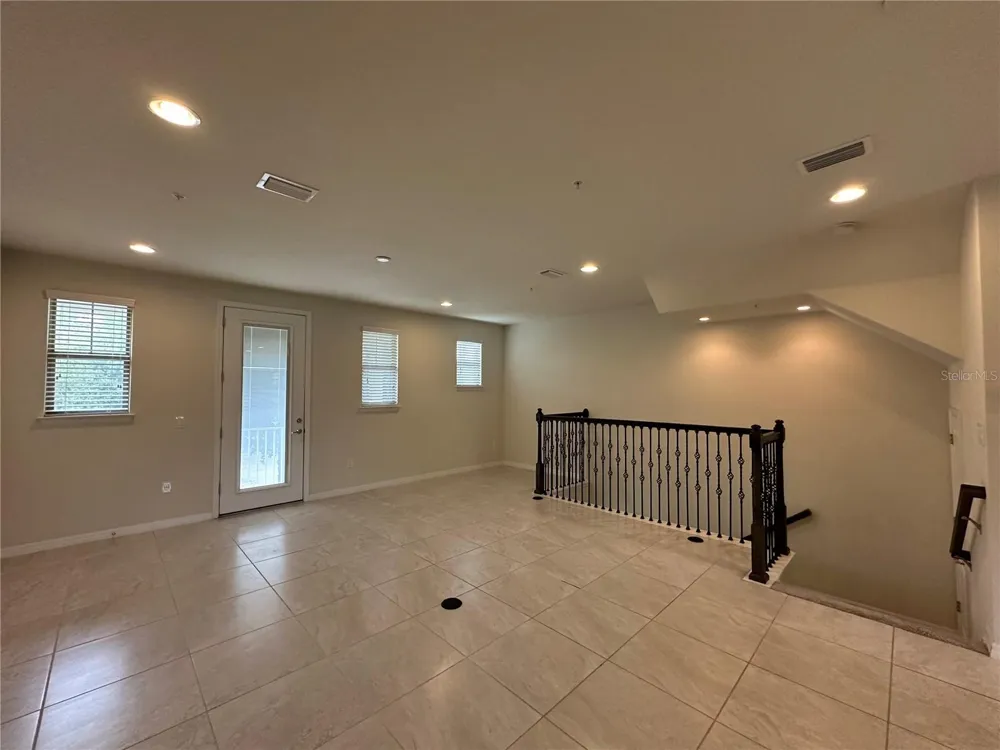 527 PIAZZA POINT Oviedo, FL 32765