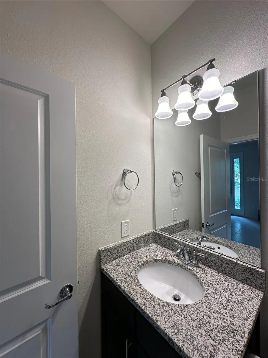 527 PIAZZA POINT Oviedo, FL 32765
