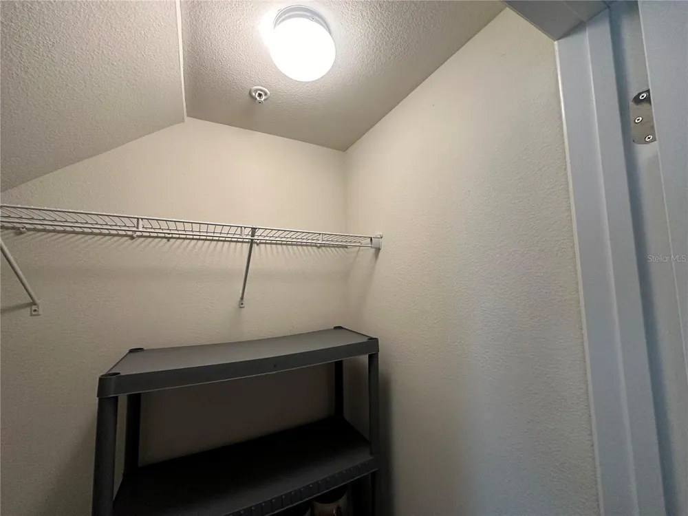527 PIAZZA POINT Oviedo, FL 32765