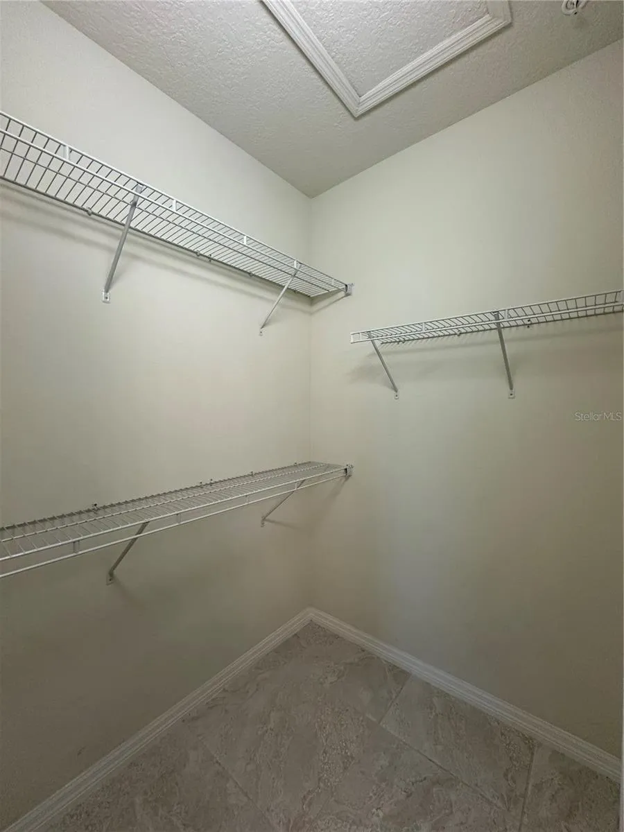 527 PIAZZA POINT Oviedo, FL 32765