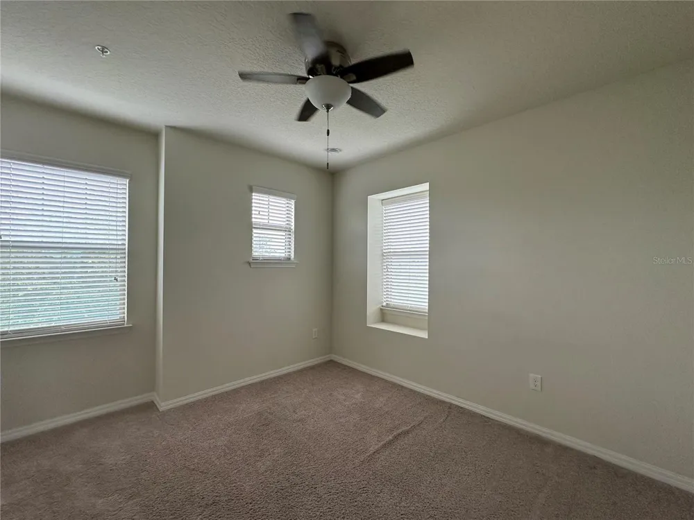 527 PIAZZA POINT Oviedo, FL 32765