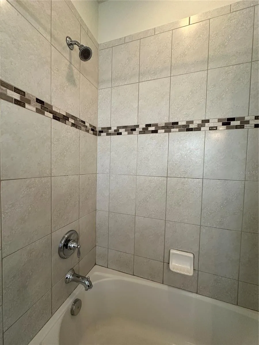 527 PIAZZA POINT Oviedo, FL 32765