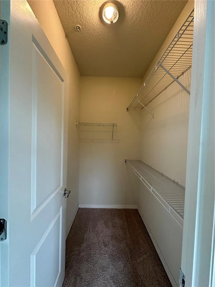 527 PIAZZA POINT Oviedo, FL 32765