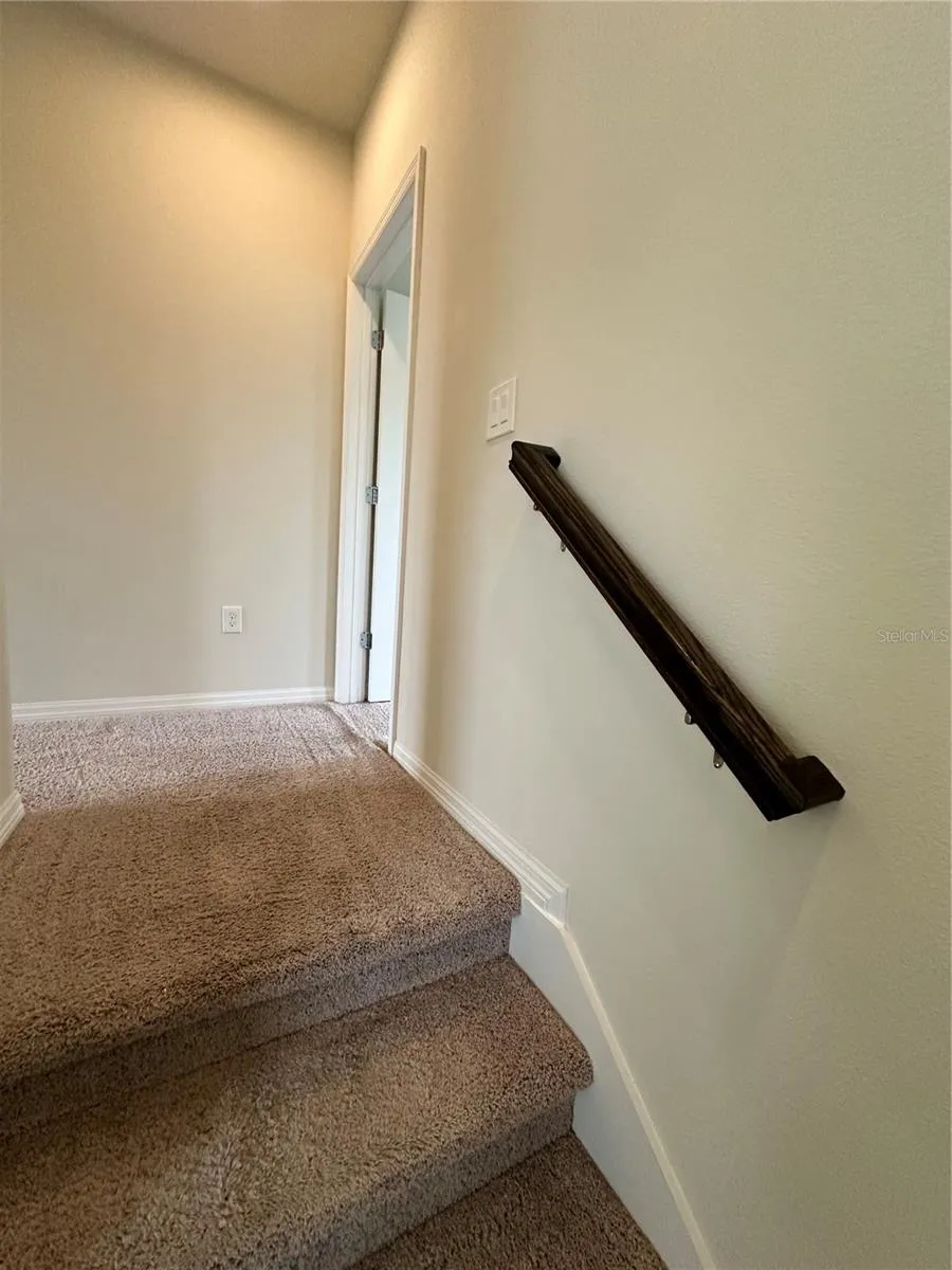 527 PIAZZA POINT Oviedo, FL 32765