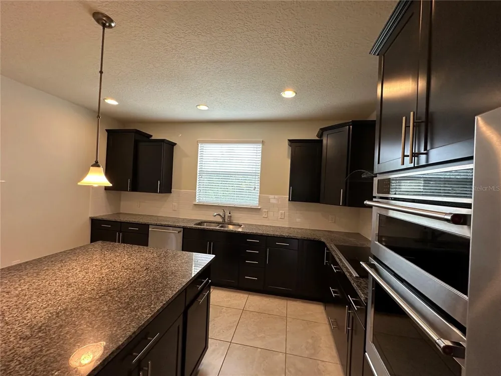 527 PIAZZA POINT Oviedo, FL 32765