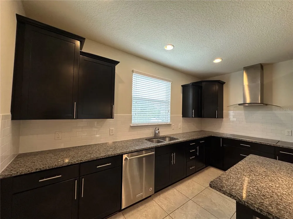 527 PIAZZA POINT Oviedo, FL 32765