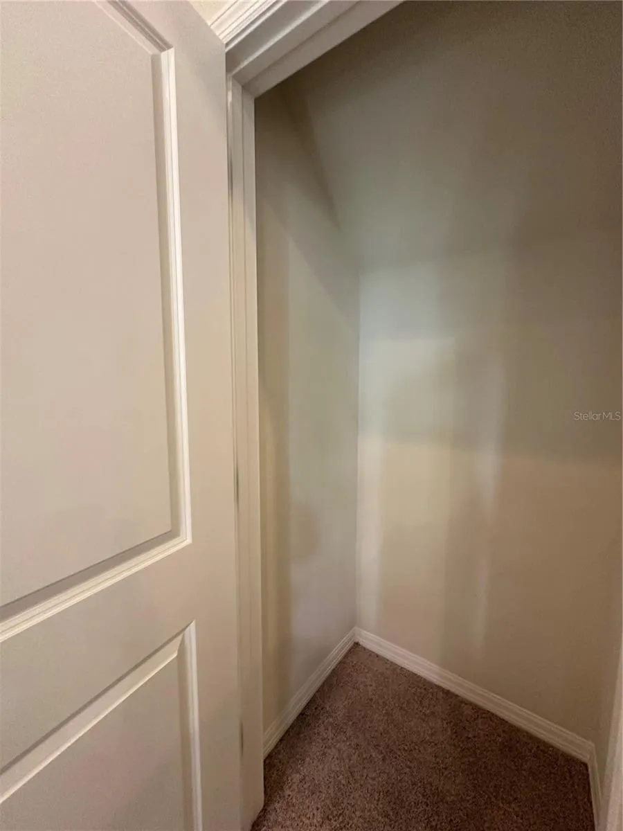 527 PIAZZA POINT Oviedo, FL 32765