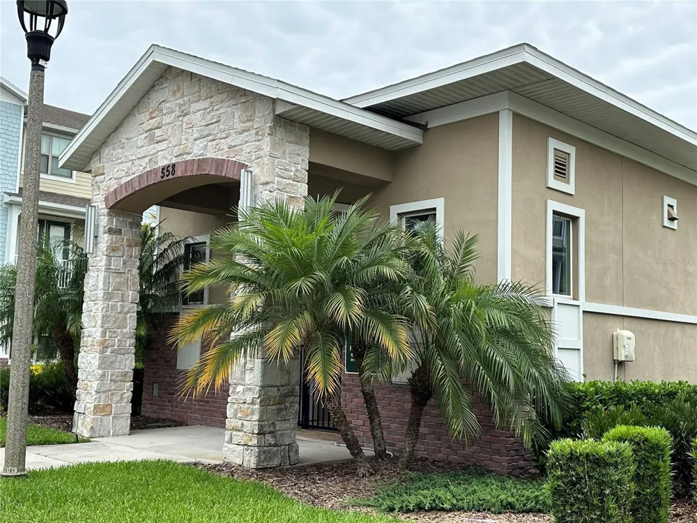 527 PIAZZA POINT Oviedo, FL 32765