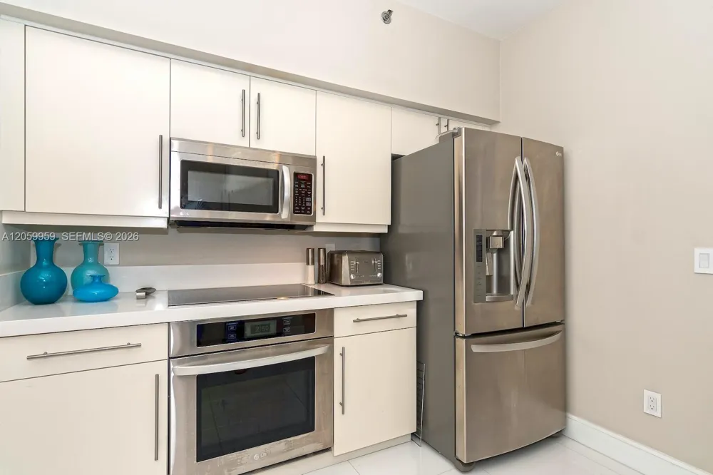 3175 NE 184th St #3104 Aventura, FL 33160
