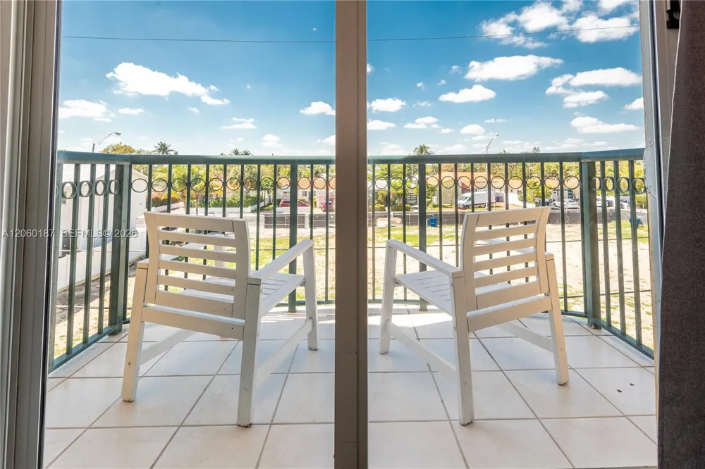 8888 Collins Ave #212 Surfside, FL 33154