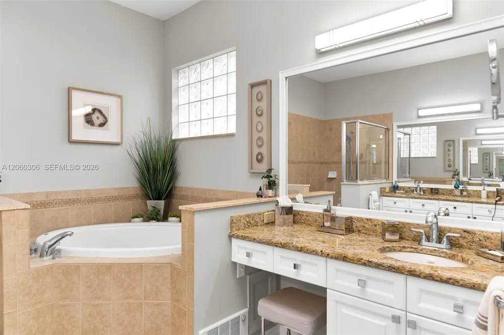 14610 Laguna Dr. Fort Myers, FL 33908