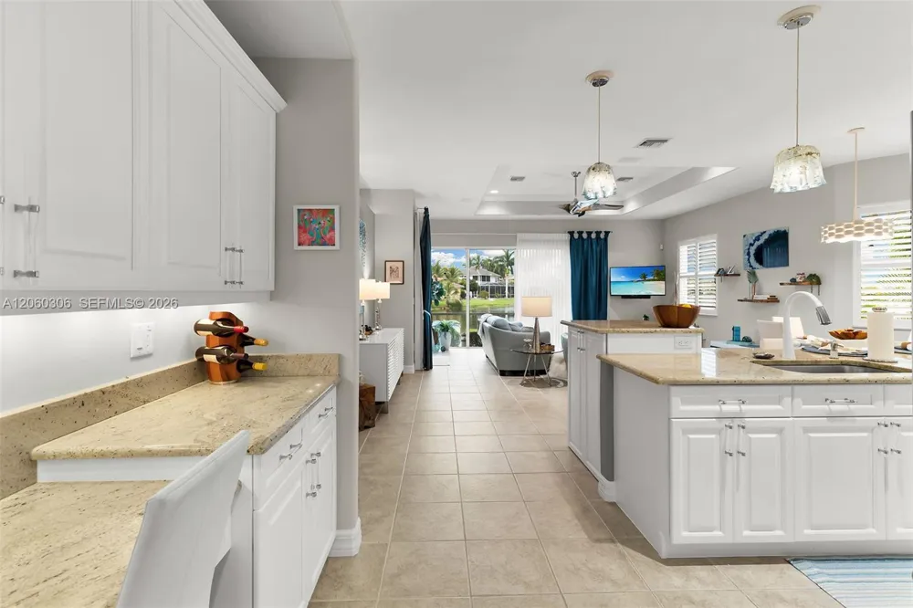 14610 Laguna Dr. Fort Myers, FL 33908