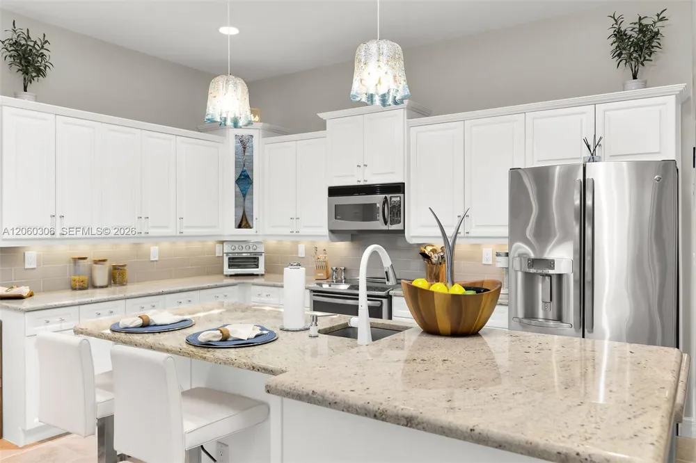14610 Laguna Dr. Fort Myers, FL 33908
