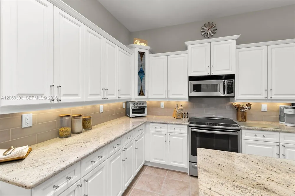 14610 Laguna Dr. Fort Myers, FL 33908