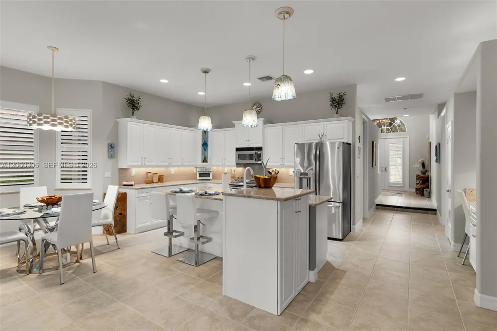 14610 Laguna Dr. Fort Myers, FL 33908